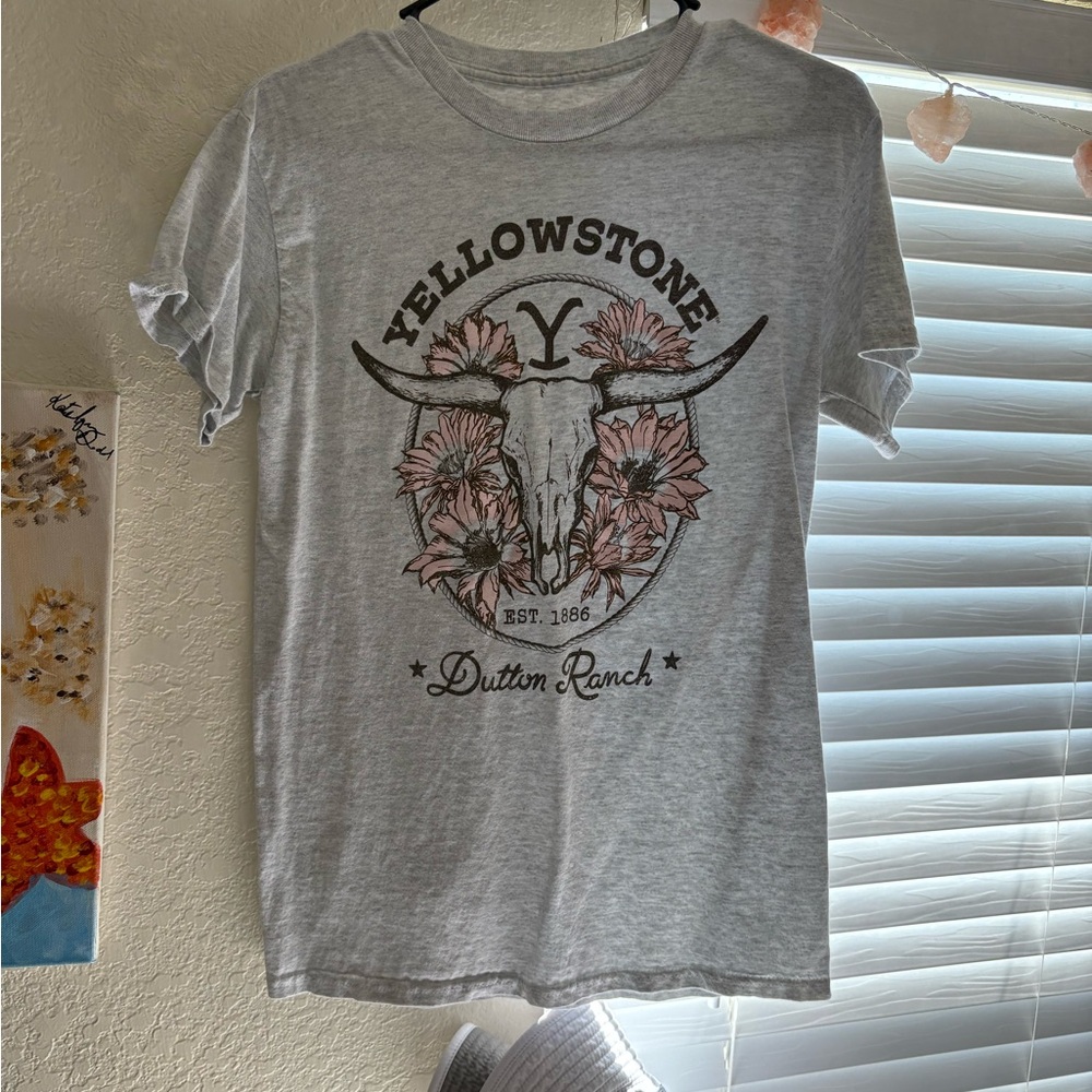 Gray Yellowstone Graphic T-Shirt